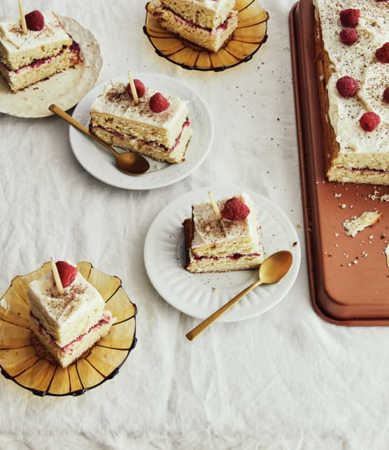 Gâteau à la vanille & coulis de framboises