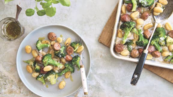 Gnocchis croustillants aux saucisses et au brocoli