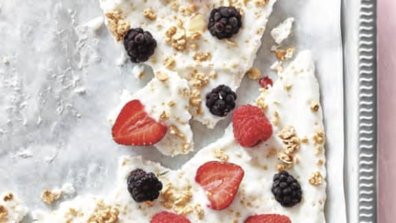 Écorces de yogourt glacé au granola