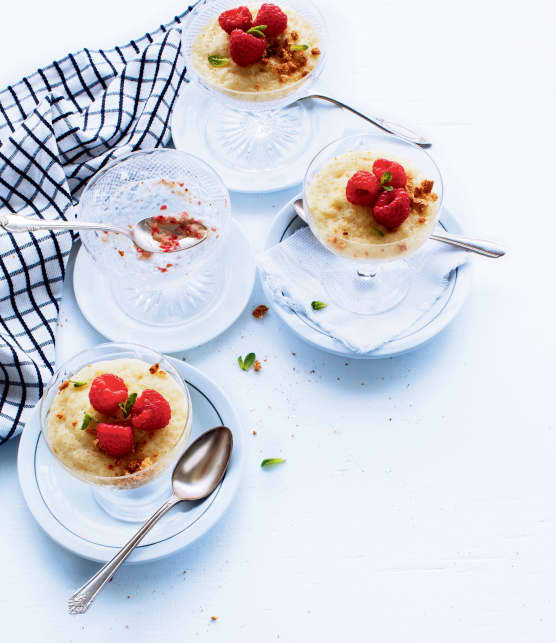 Verrines de tapioca au lait de coco et aux framboises