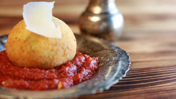 Arancini aux asperges et caciocavallo