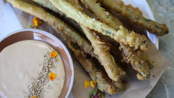 Tempura d’asperges, vinaigrette wafu