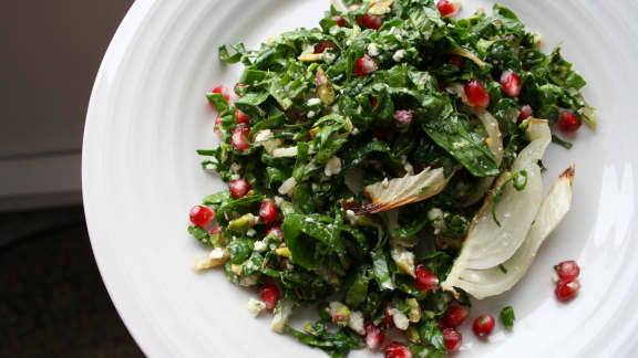 Salade de fenouil braisé, ricotta de macadam à la sauge et poires