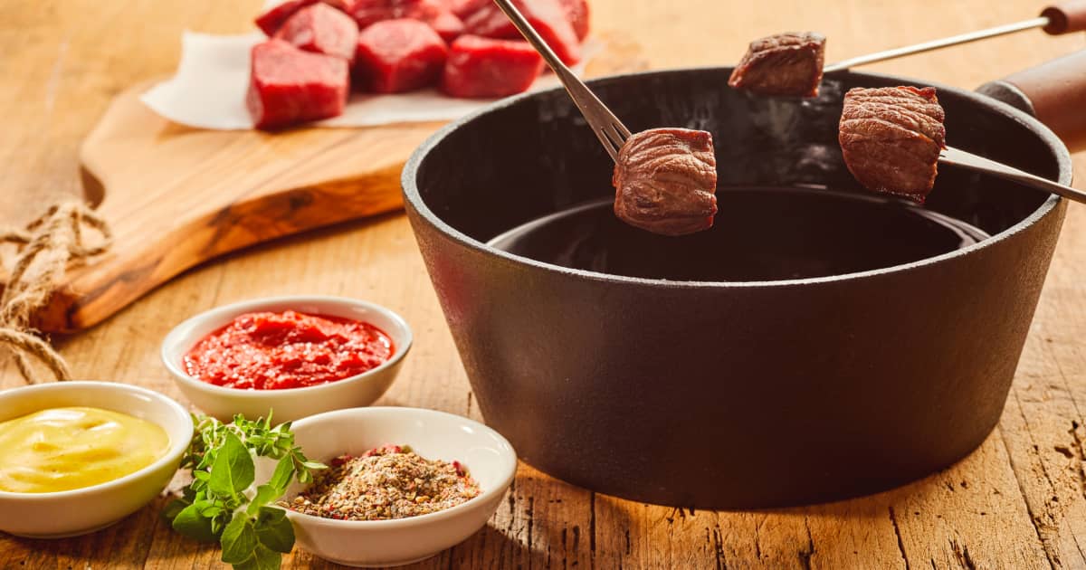 Recette de fondue chinoise, au vin rouge ou aux oignons Zeste