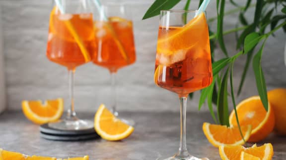 TOP : 10 recettes originales pour revisiter l’Apérol Spritz cet été