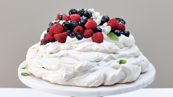 Pavlova aux petits fruits d’ici
