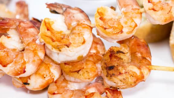 brochettes de crevettes à la pancetta