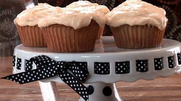 gâteau blanc nouvelle méthode et son glaçage au citron et à l'orange