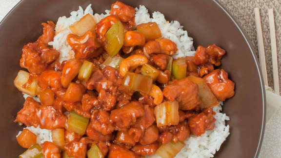 sauté de poulet aux noix de cajou