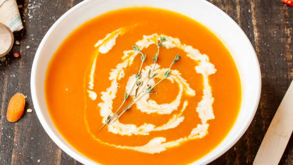 potage aux carottes, pommes et gingembre