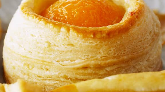 vol-au-vent à l'abricot et aux amandes