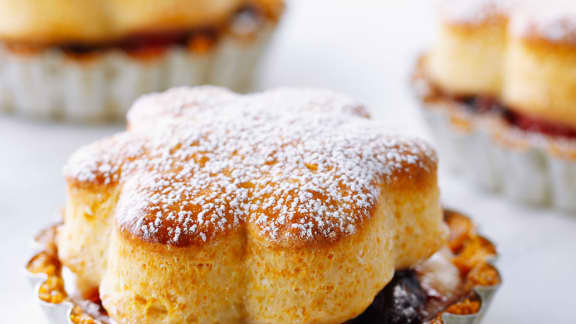 tartelettes aux petits fruits avec biscuits au miel