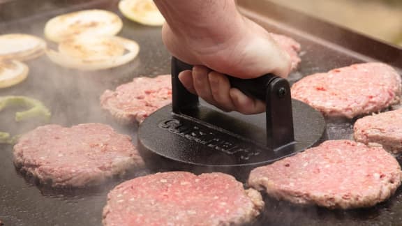 Comment faire un smash burger : LA technique ultime