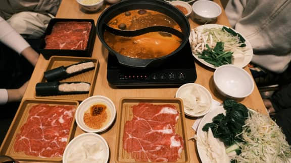 Black Friday : cet appareil fondue et raclette 2 en 1 est à prix réduit