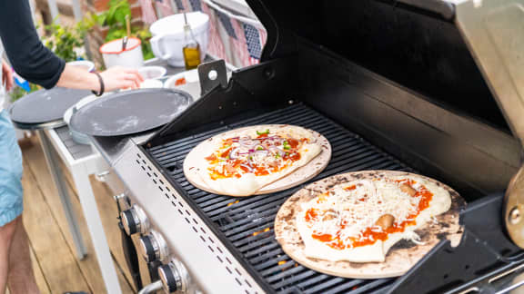 5 techniques pour cuisiner la meilleure pizza sur le barbecue