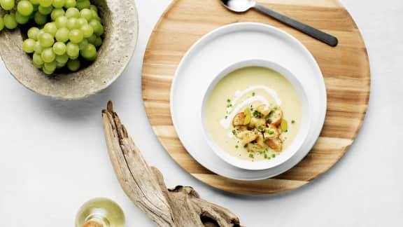 Velouté de poireaux au vin blanc