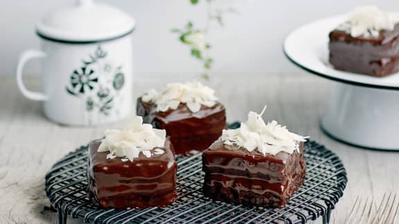 Lamingtons au chocolat noir