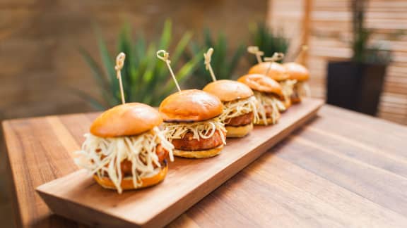 Lundi : Mini-burger de porc BBQ