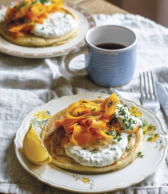 Pancakes de haricots blancs aux carottes fumées