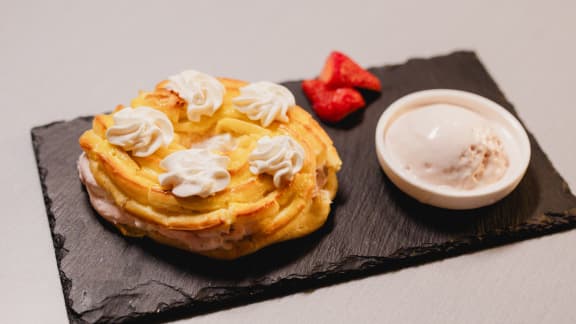 Paris-Brest, mascarpone aux fraises et glace maison