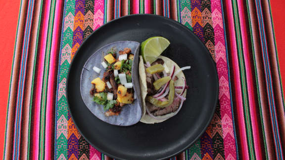 Tacos de bavette de boeuf, queso fresco et nopales