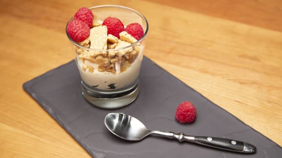 Gâteau au fromage et framboises en verrine