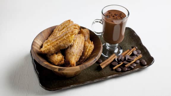 Churros et chocolat épicé