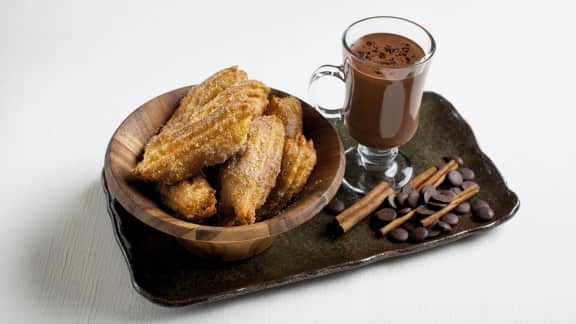 Churros et chocolat épicé