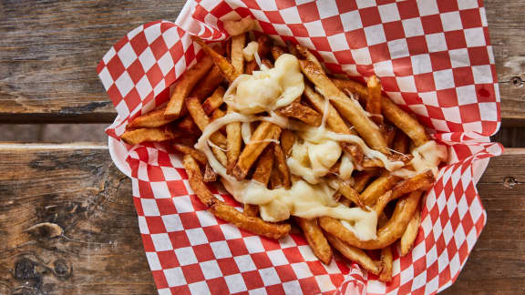 Ce casse-croûte de la Montérégie propose une poutine qui pourrait vous choquer