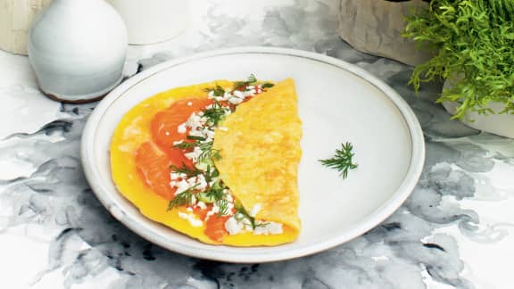 Omelette à la truite fumée et à la feta égyptienne