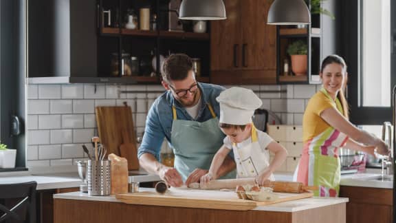 15 idées de cadeaux de Noël pour le cuisinier en herbe de la famille