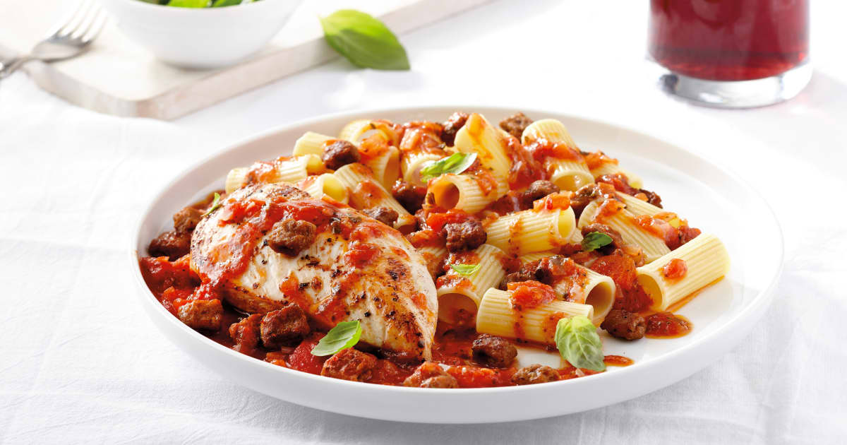 Recette de sauce tomates aux dés de saucisse Zeste