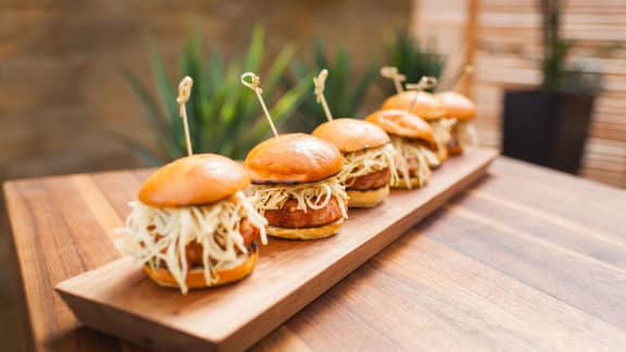 Jeudi : Mini-burger de porc BBQ