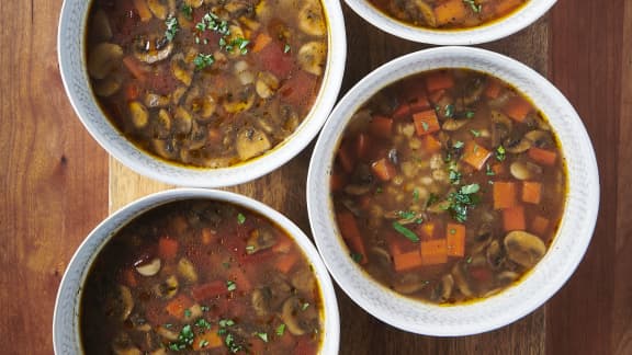 Soupe à l’orge et aux champignons