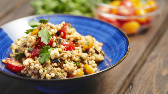 Salade au couscous israélien