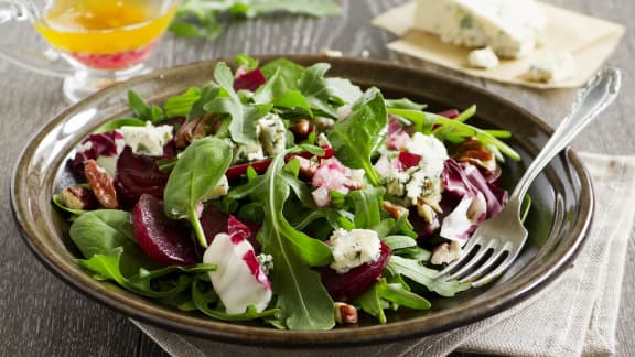 Salade de betteraves rôties, de cresson et de pacanes