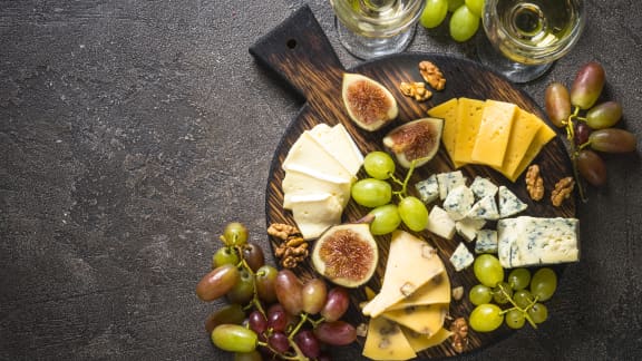 Comment organiser une soirée de dégustation de fromages réussie!