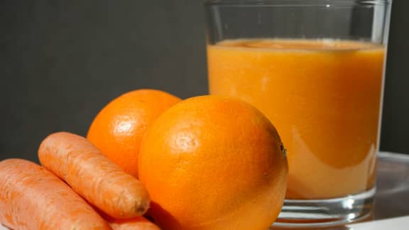 5 recettes de jus de fruits pour soulager les maux de l'hiver