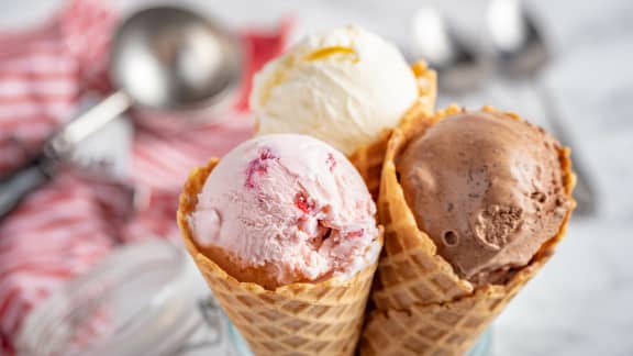 4 choses à éviter de manger et boire en soirée