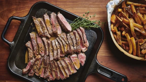 Steak, sauce aux 5 poivres et cognac