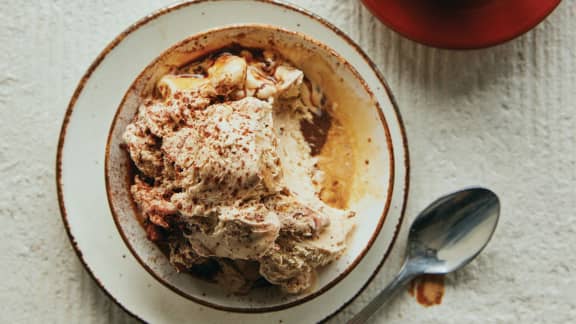 Gelato tiramisu, crumble café
