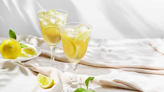 Limoncello Spritz