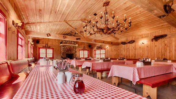 Cabane à Sucre Handfield