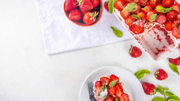 Ce tiramisu aux fraises riche en protéines va devenir votre dessert préféré de l’été