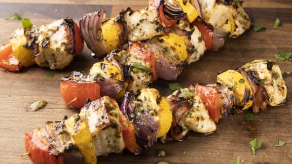 Brochettes de poulet fenouil et balsamique avec marinade aux graines de fenouil, balsamique blanc et à la sauge