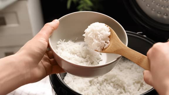 La pire erreur que tout le monde fait en cuisinant du riz (et comment l’éviter)