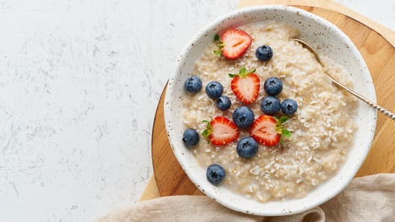 Voici 10 aliments et objets à ne jamais chauffer dans votre micro-ondes