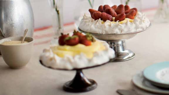 Pavlova aux fraises (Barish Nikov)