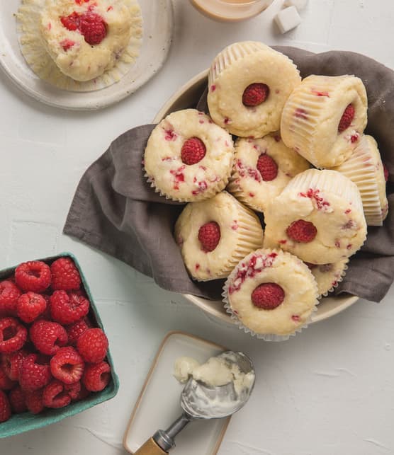 Muffins à la crème glacée et aux framboises