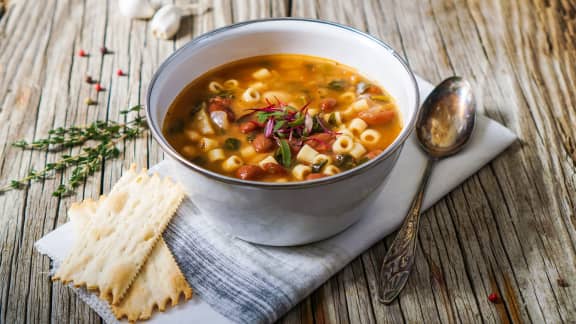 Recettes de soupes réconfortantes et pas chères - Elle à Table